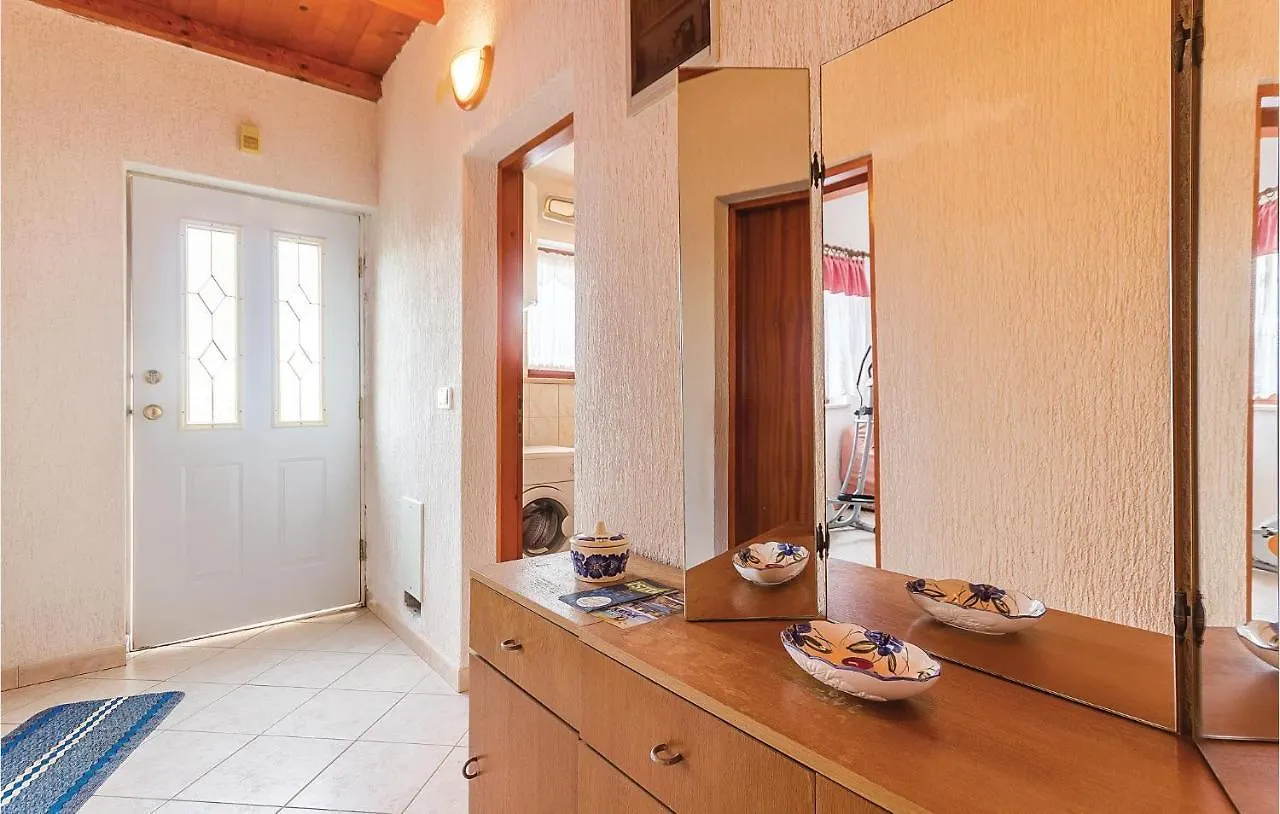 Awesome Apartment In Rebici-Barban With Wifi 0*, Rebici Hırvatistan